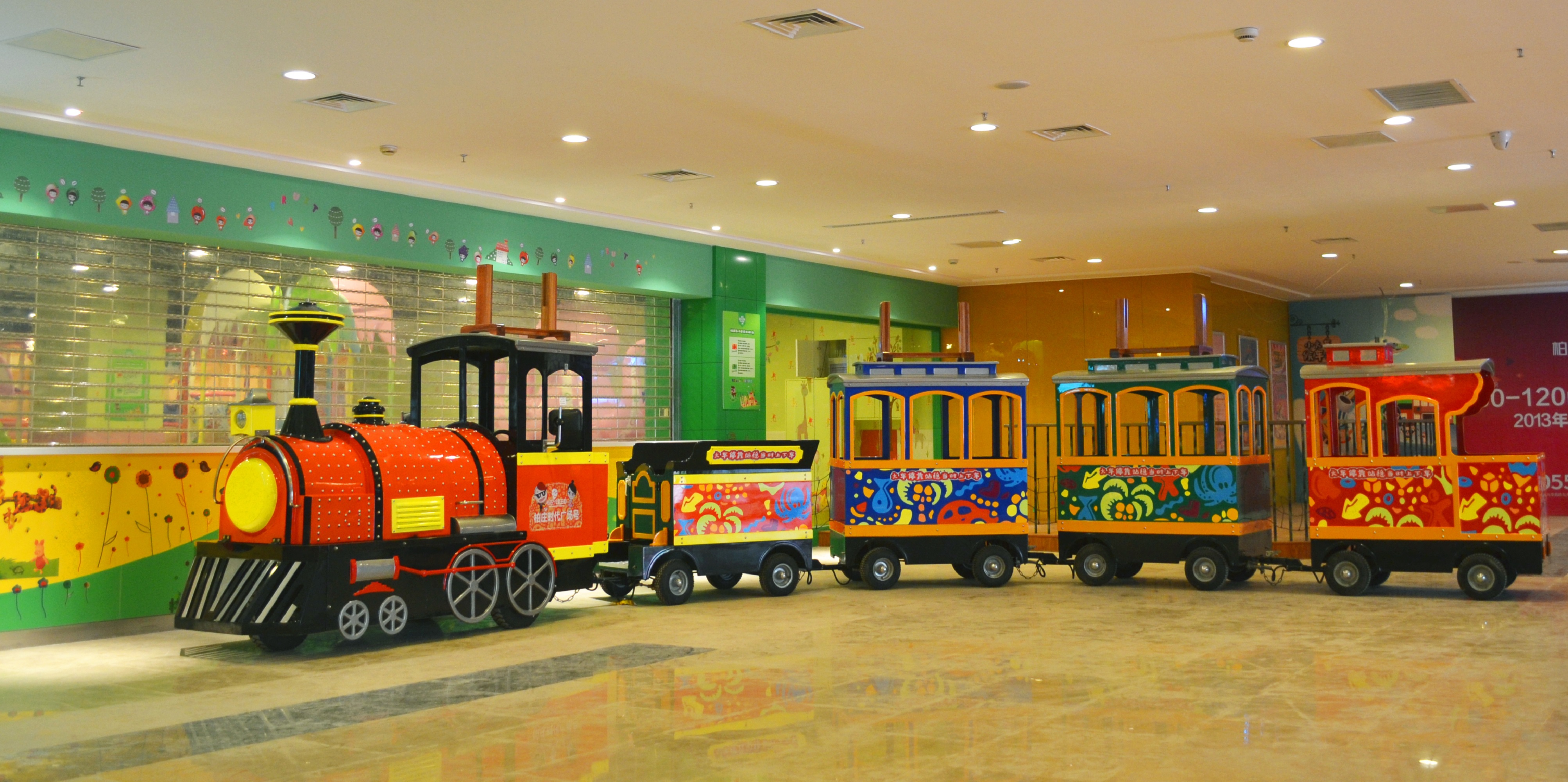 工业旅游观光小火车：串联起工业与旅游的风景线