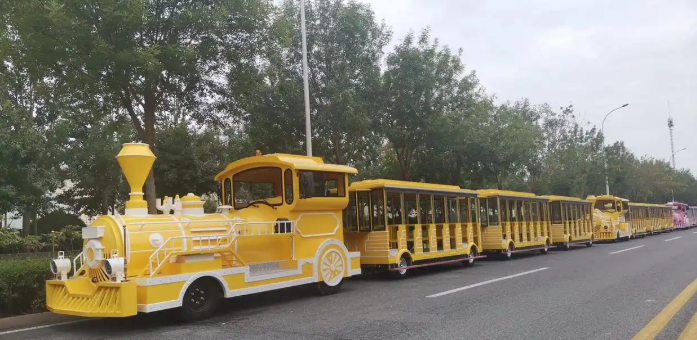 文旅景区新宠：锂电池观光小火车如何激活游客体验？