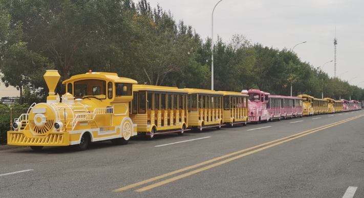 告别走马观花，景区室外小火车带你沉浸式探索隐藏美景