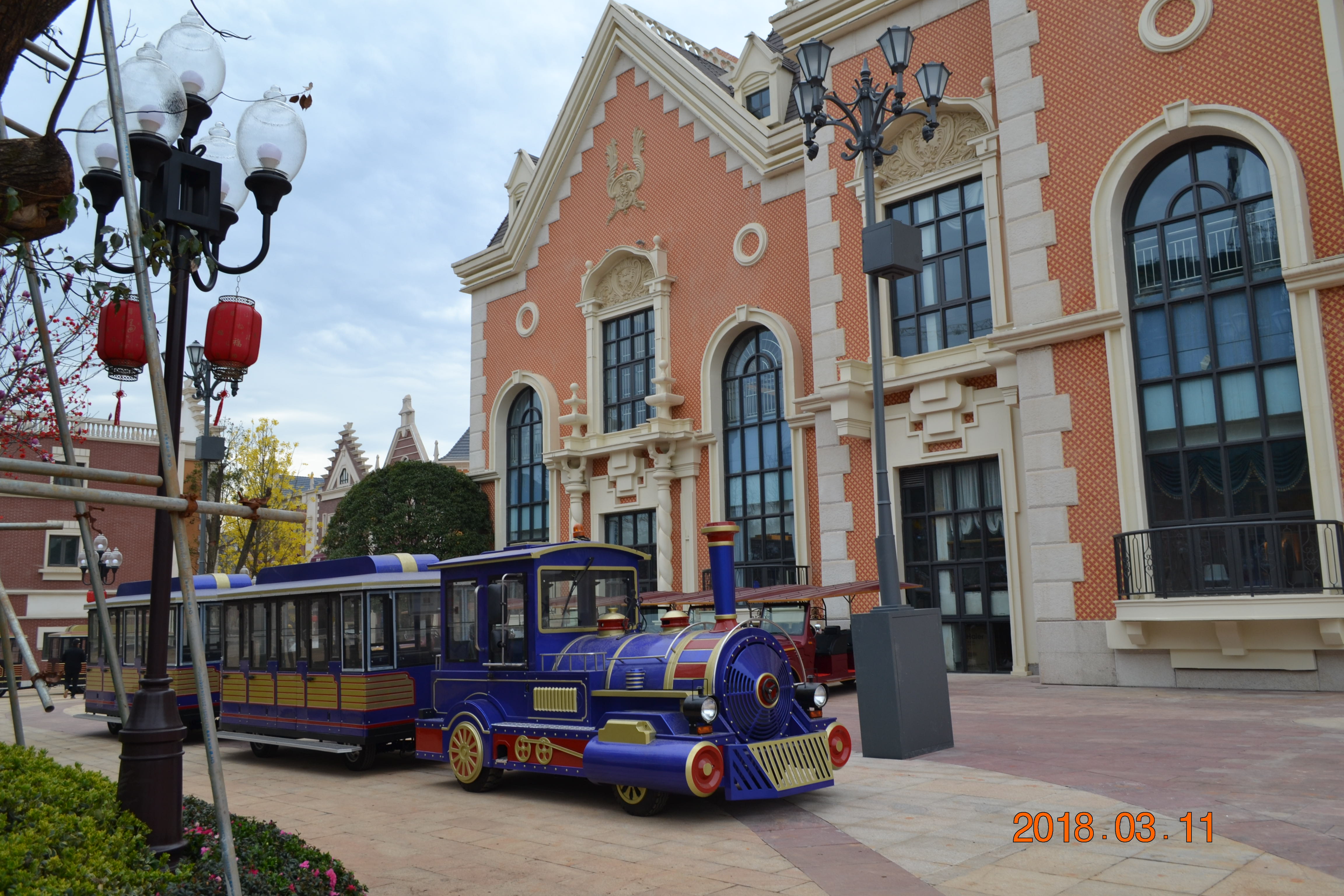 游乐园观光小火车