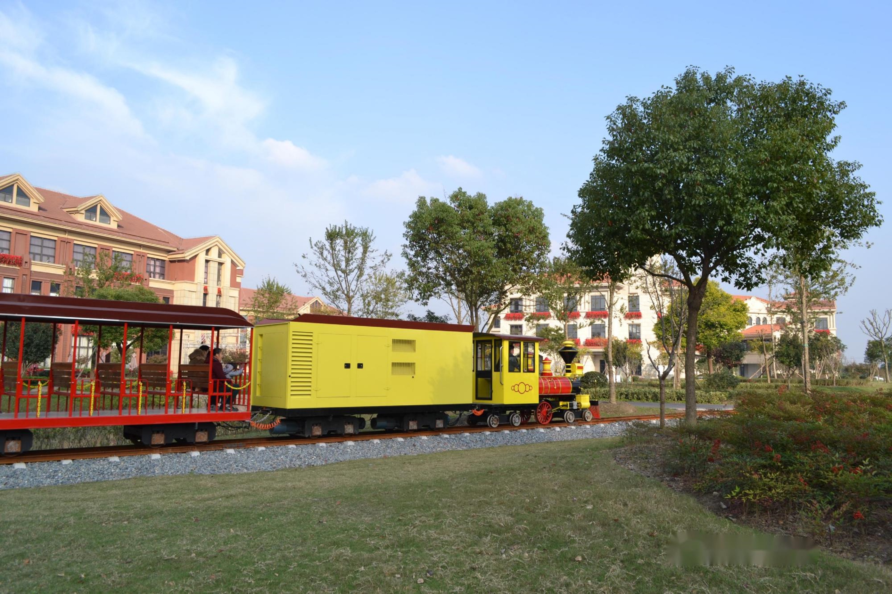 花海轨道观光小火车