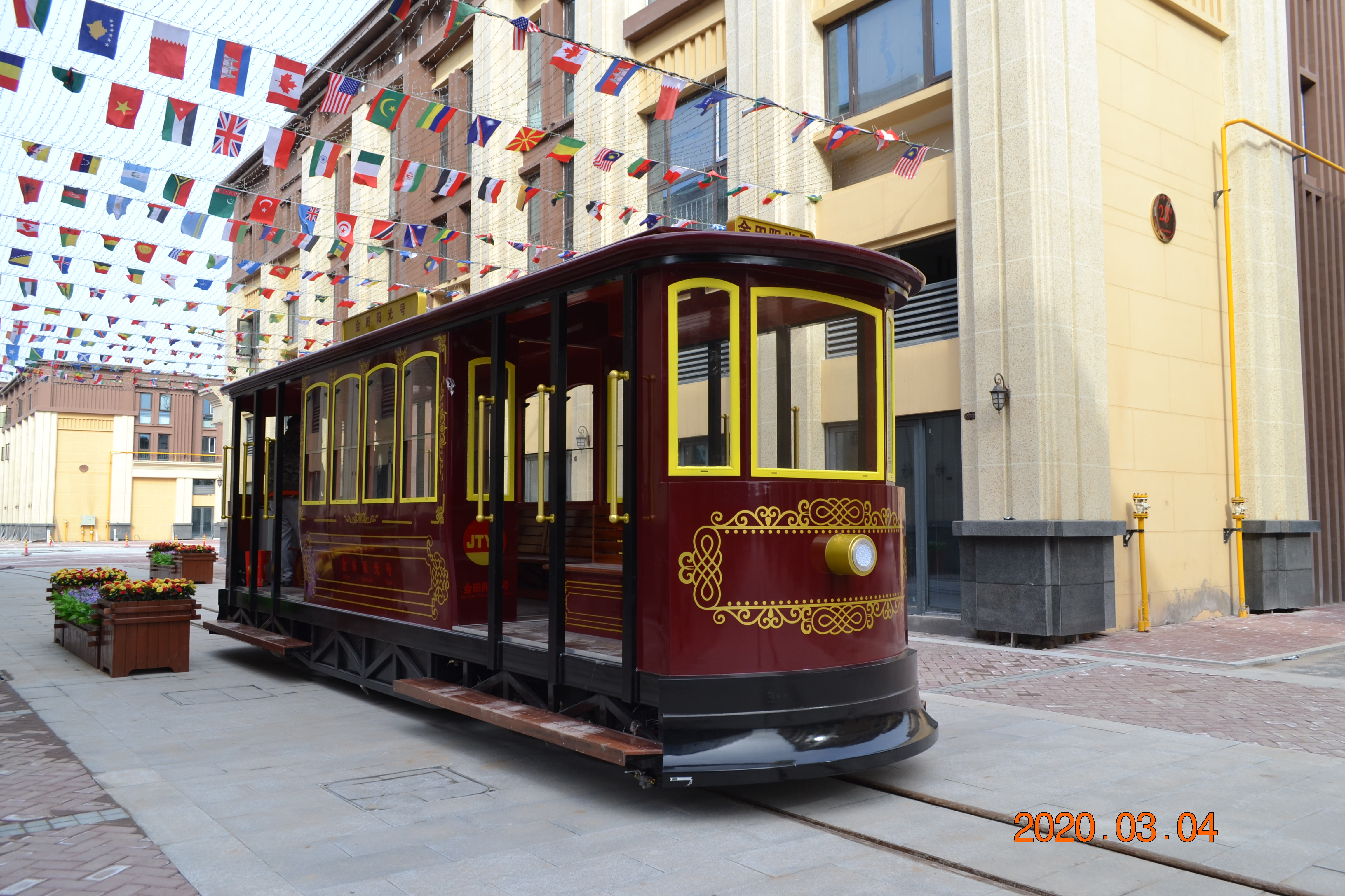 单层有轨观光电车