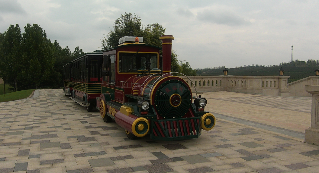 轮胎小火车